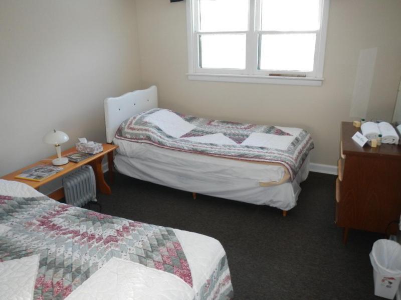 Limerick Lake Lodge And Marina Gilmour Room photo